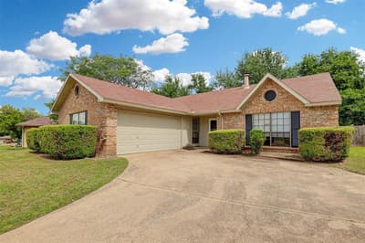 620 Nora Lane, DeSoto TX 75115 - Photo 2