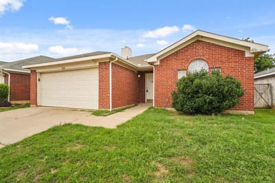 2312 Corral Drive, Fort Worth TX 76133