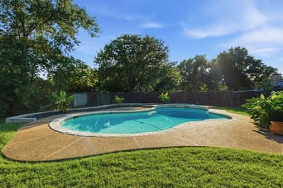 8516 Crestview Drive, North Richland Hills TX 76182