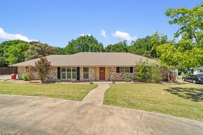 608 Catalina Drive, Waco TX 76712 - Photo 2
