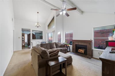 10464 Woodleaf Drive, Dallas TX 75227