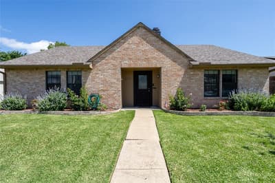 8209 Woodside Road, Rowlett TX 75088