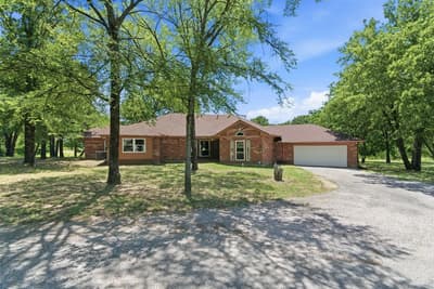 321 County Road 211 Road, Gainesville TX 76240