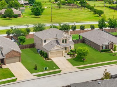 1306 Cedar Hollow Drive, Princeton TX 75407 - Photo 2