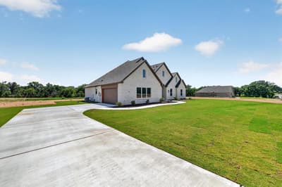 1026 Colt Road, Springtown TX 76082 - Photo 2