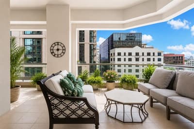 2300 WOLF Street # 5D, Dallas TX 75201
