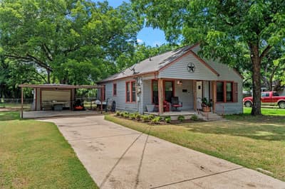 704 S Marable Street, West TX 76691 - Photo 2