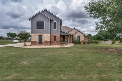 13840 Megan Drive, Justin TX 76247 - Photo 3
