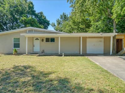 2108 SKYLARK Drive, Arlington TX 76010 - Photo 3