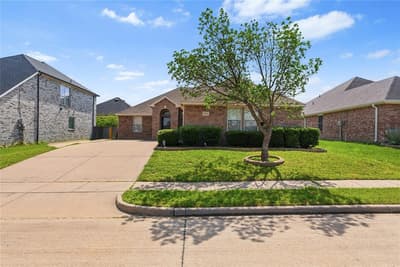 1640 Nashwood Drive, Grand Prairie TX 75051