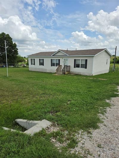 389 Hilltop Trail, New Fairview TX 76078