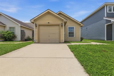 10716 Wild Oak Drive, Fort Worth TX 76140