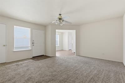 10716 Wild Oak Drive, Fort Worth TX 76140 - Photo 4