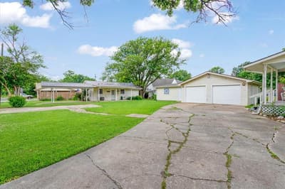 704 E Main Street, Honey Grove TX 75446 - Photo 3