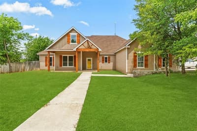 1754 Riverview Drive, Cleburne TX 76033