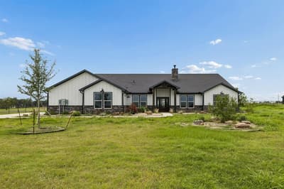 835 Club Lake Road, Whitesboro TX 76273
