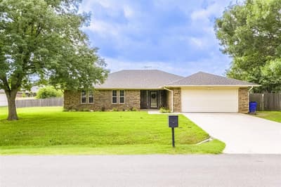 257 Spring Brook Drive, Mansfield TX 76063