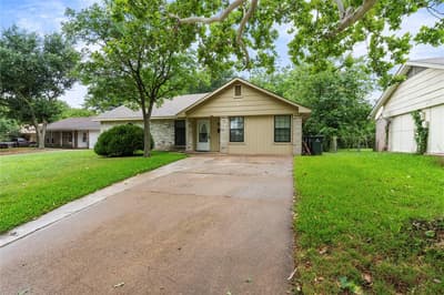 1121 Sam Houston Drive, Garland TX 75042 - Photo 2