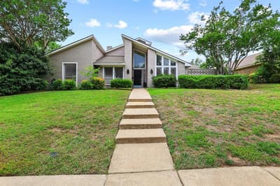 1925 Country Club Drive, Plano TX 75074