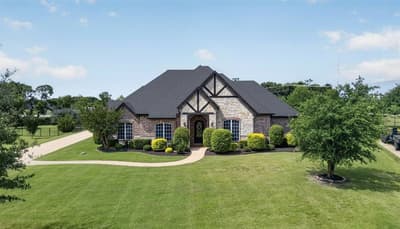 4408 Lake Breeze Drive, McKinney TX 75071 - Photo 2