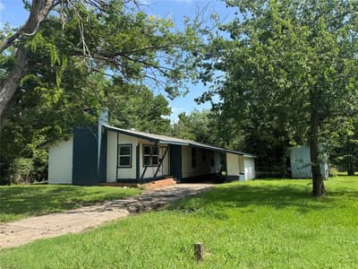 1605 Jackson Street, Commerce TX 75428