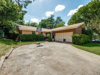 5511 Singing Hills Drive, Dallas TX 75241