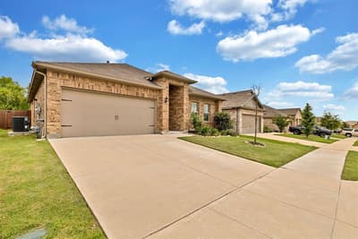8413 Wildwest Drive, Fort Worth TX 76131 - Photo 2