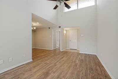 16301 Ledgemont Lane # 277, Addison TX 75001 - Photo 2