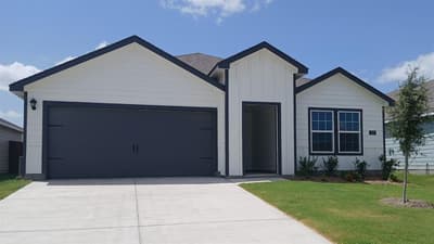 220 Whispering Pine Drive, Royse City TX 75189