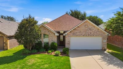 1408 Lauren Lane, Granbury TX 76048