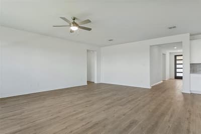 124 Hudson Lane, Justin TX 76247 - Photo 3
