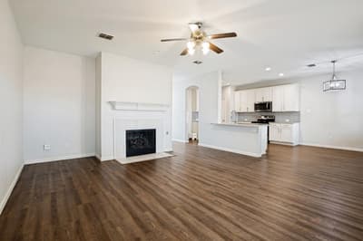 5240 Lake Grove Drive, Grand Prairie TX 75052 - Photo 5