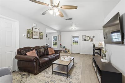217 N Laramie Circle, Pilot Point TX 76258 - Photo 3