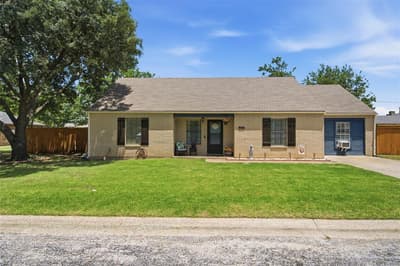 217 N Laramie Circle, Pilot Point TX 76258