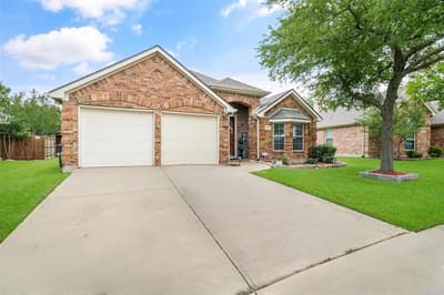 6725 Woodcrest Lane, Sachse TX 75048