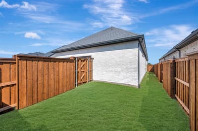 2037 Mack Avenue, Van Alstyne TX 75495 - Photo 2