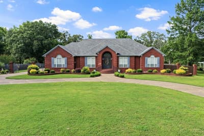 903 Deer Trail Ln, Mount Pleasant TX 75455 - Photo 2