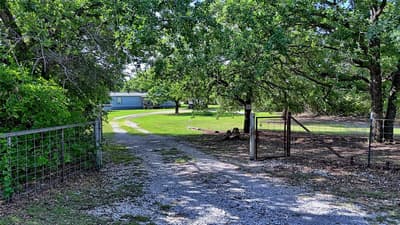 864 Upper Montague Road, Bowie TX 76230