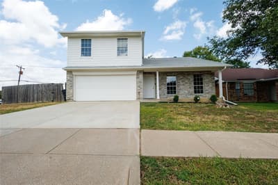 5808 Caprock Drive, Arlington TX 76018