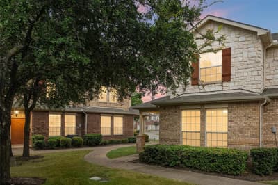 2722 Hyde Park Drive, Grand Prairie TX 75050
