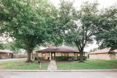 2409 Green Oaks Street, Denton TX 76209