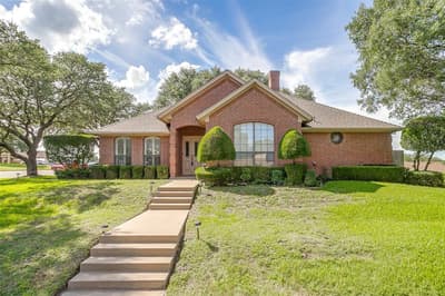 709 Berkley Drive, Cleburne TX 76033