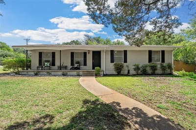357 Sharron Drive, Woodway TX 76712 - Photo 3
