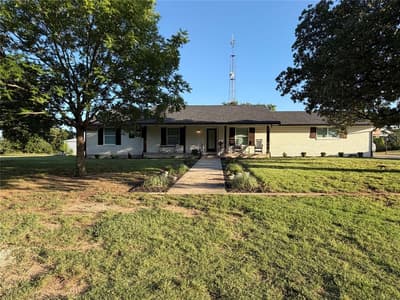 1306 Mcdaniel Street, Callisburg TX 76240