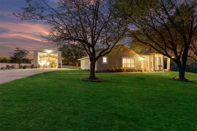 2104-B W Holiday, Fate TX 75087