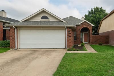 6929 Aston Drive, North Richland Hills TX 76182