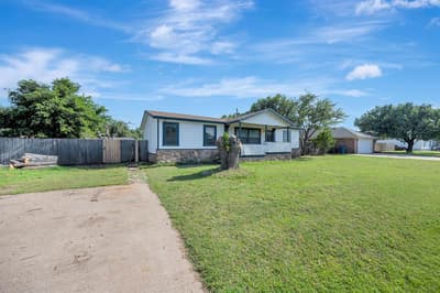 305 Branson Road, Roanoke TX 76262 - Photo 3