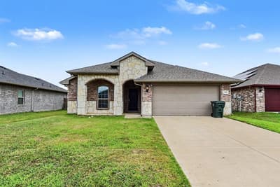 132 Willowbend Loop, Mabank TX 75147