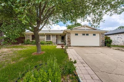 1702 Pine Knot Drive, Garland TX 75044