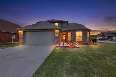 1543 Mackinac Drive, Crowley TX 76036
